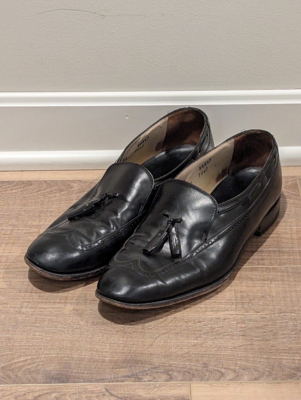 Johnston & Murphy Tassel Loafers Mens 9.5 D Black Leather USA Dress Shoes